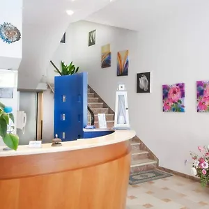 https://arix-hotel.emilia-romagnahotels.net